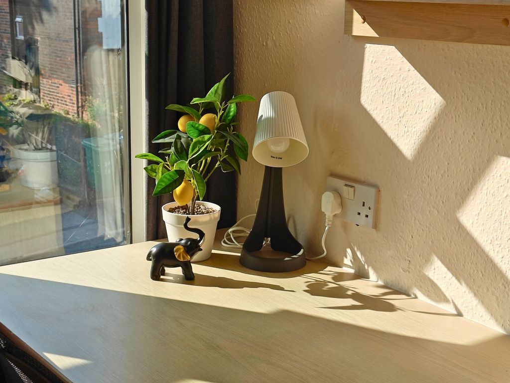 Additional image 10 of 6 bed flat to rentHolly Bank, Leeds LS6