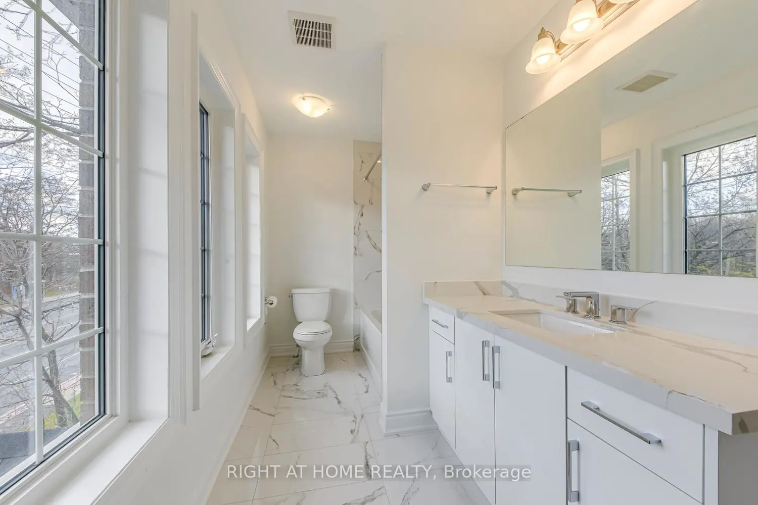 Additional image 16 of 2581 Islington Avenue
