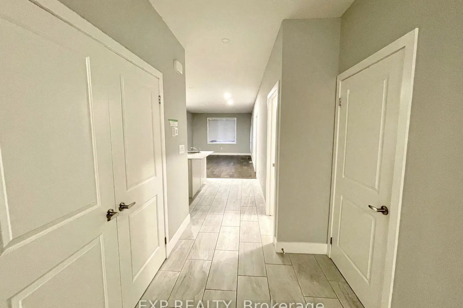 2284 Evans Boulevard 52 photo 2