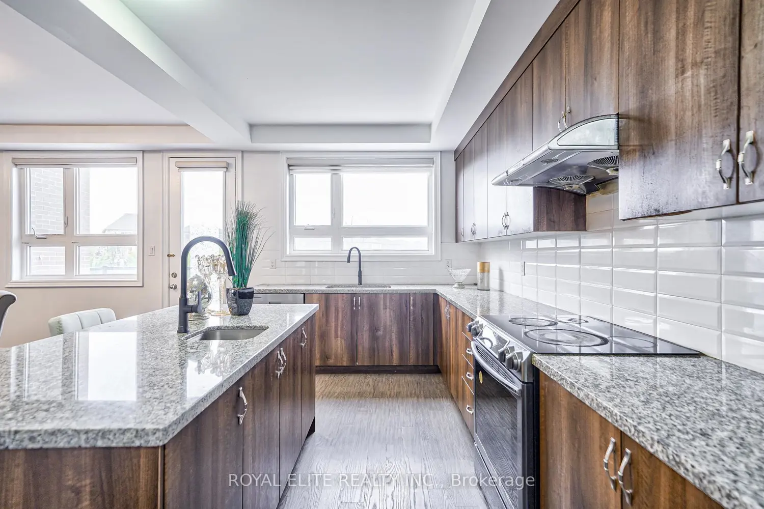 Additional image 6 of 40 Conklin Crescent