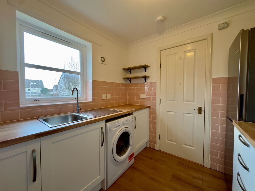 Additional image 2 of 3 bed semi-detached house to rentMeadow Rise, Newton Mearns, Glasgow G77