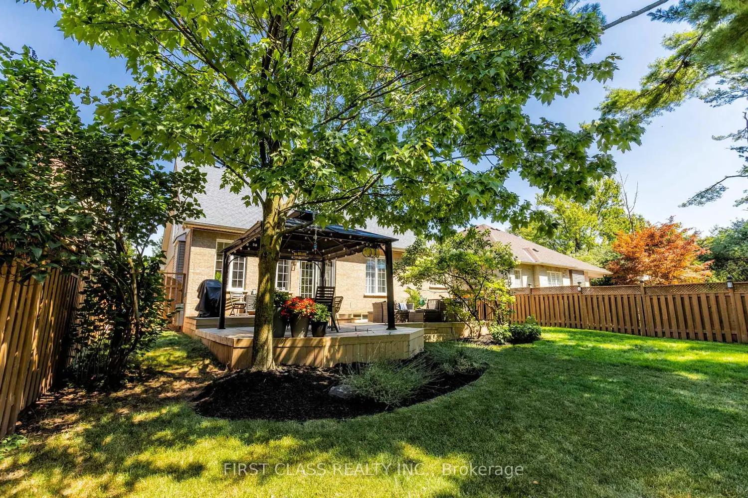 Additional image 19 of 2292 Eighth Line