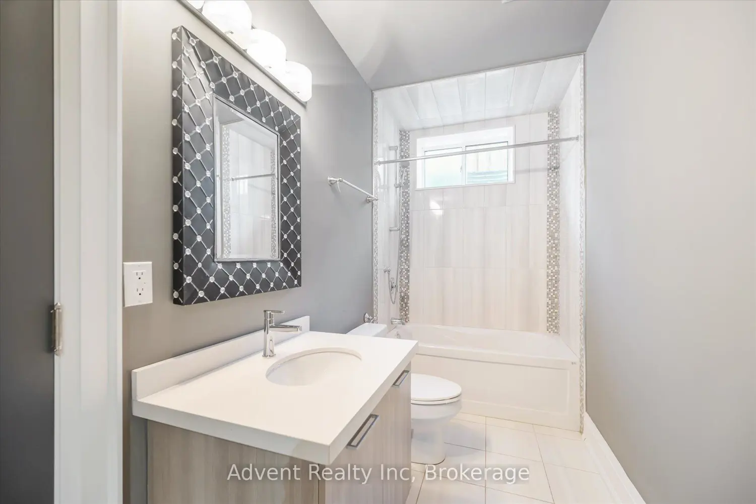 Additional image 17 of 141 Connaught Avenue
