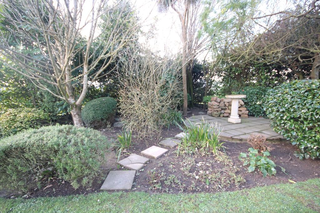 Additional image 39 of 5 bed detached house to rentLa Route Du Petit Clos, St Helier JE2