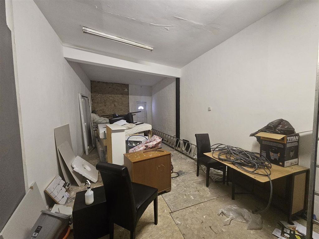 Additional image 10 of 4 bed retail premises to rentFreeman Street, Grimsby DN32