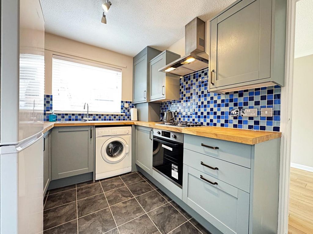 Additional image 3 of 3 bed semi-detached house to rentCallaghan Wynd, Blantyre, Glasgow G72