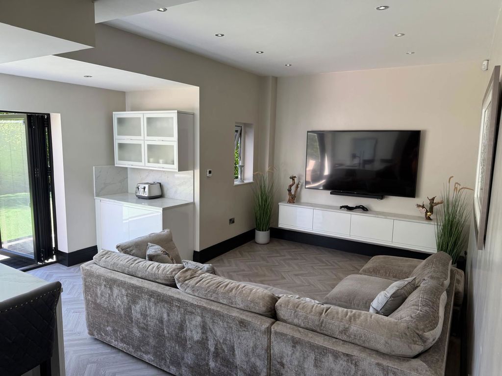 Additional image 15 of 5 bed detached house to rentOpen Golf 2026 - Lulworth Road, Birkdale PR8