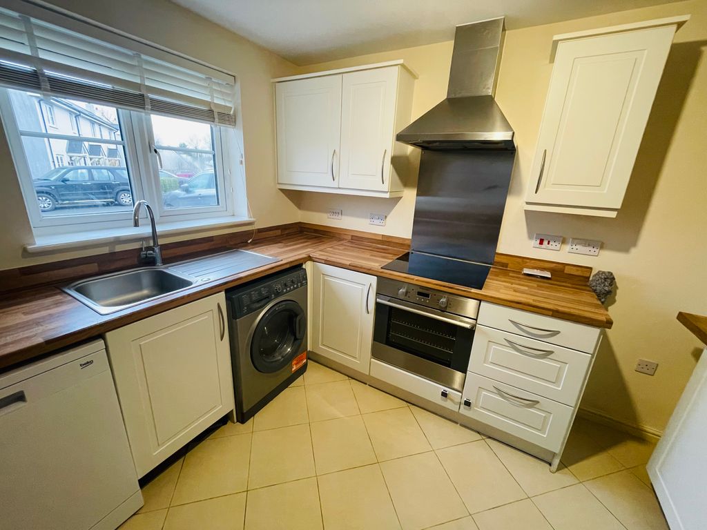 Additional image 3 of 3 bed property to rentRosemary Close, Haverfordwest SA62