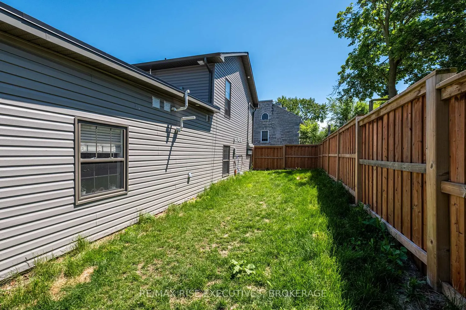 Additional image 4 of 120 Yonge Street