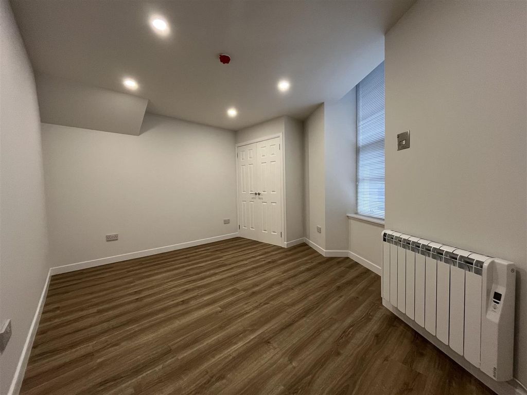 Additional image 12 of 2 bed flat to rentCharterhouse Lane, Perth PH2