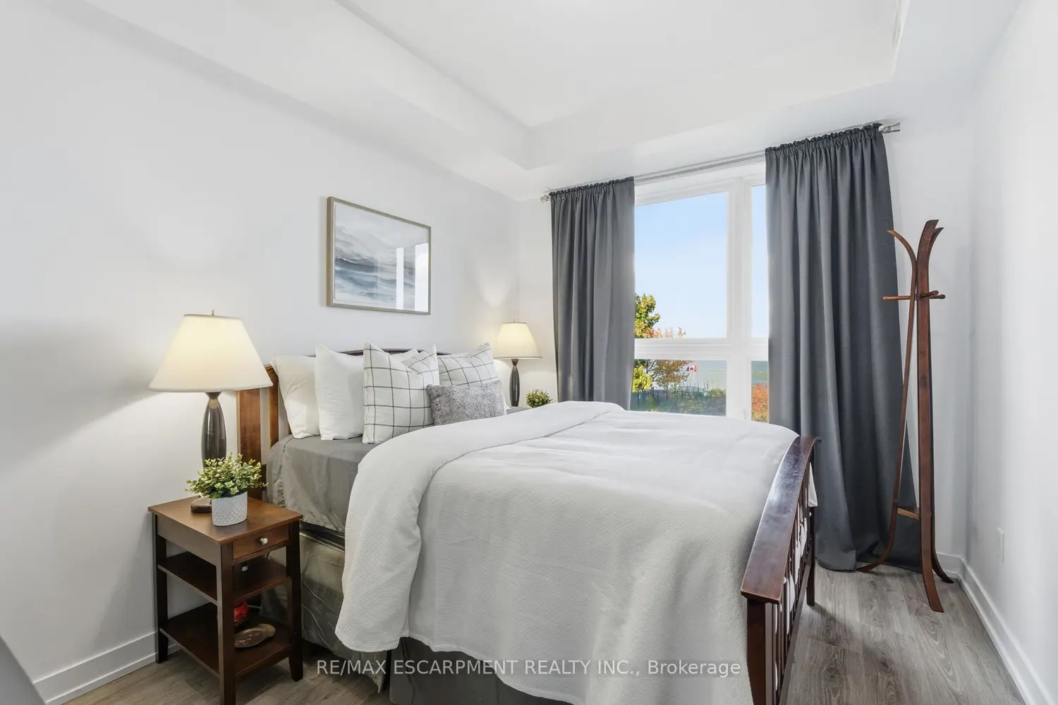 Additional image 12 of 35 Southshore Crescent 228