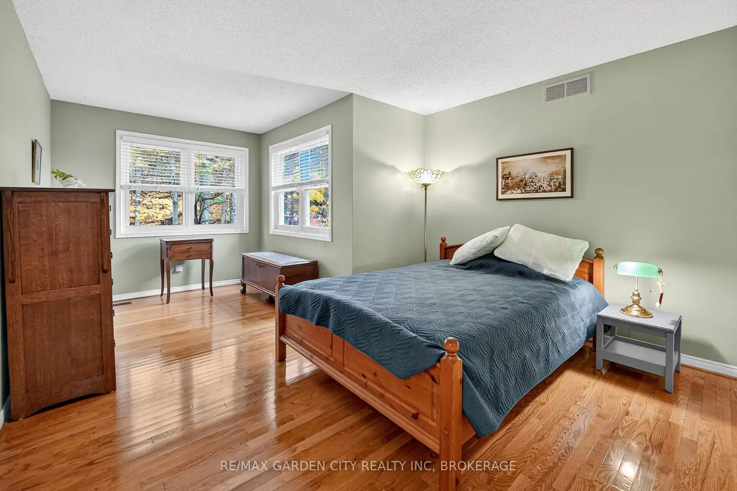 Additional image 7 of 39 Orchard Parkway