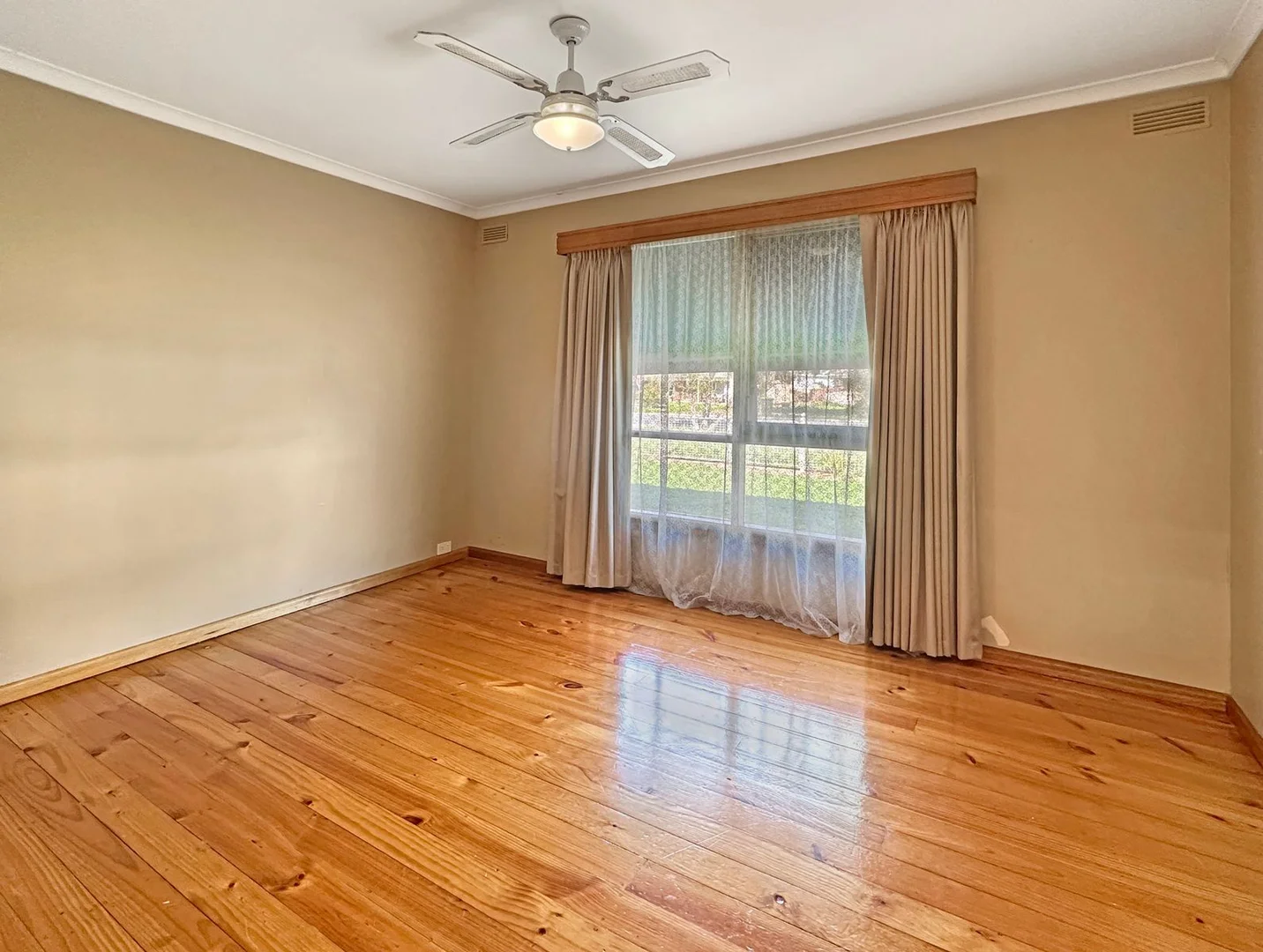 Additional image 12 of 35 Powlett Street, Carisbrook VIC 3464