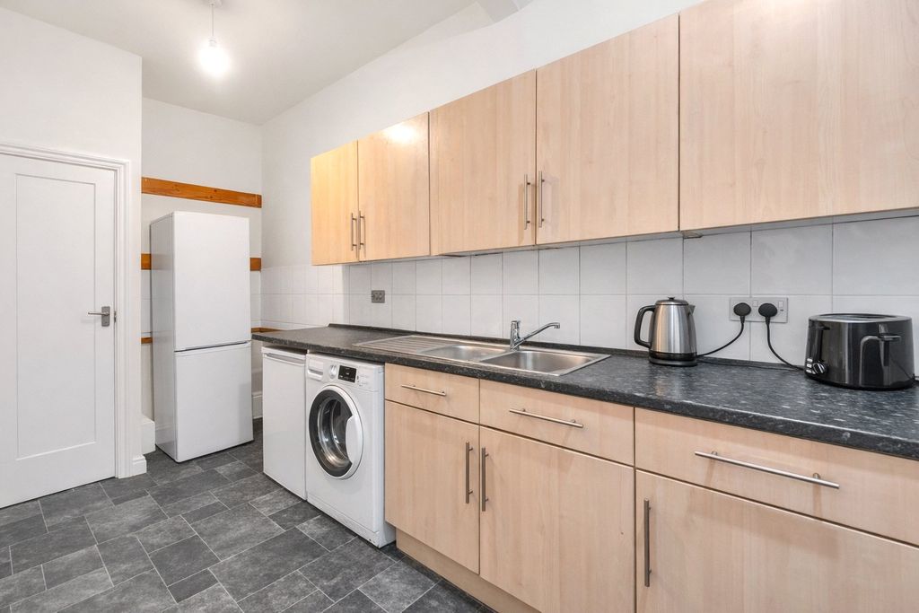 6 bed shared accommodation to rentGloucester Road, Bishopston, Bristol BS7 photo 3