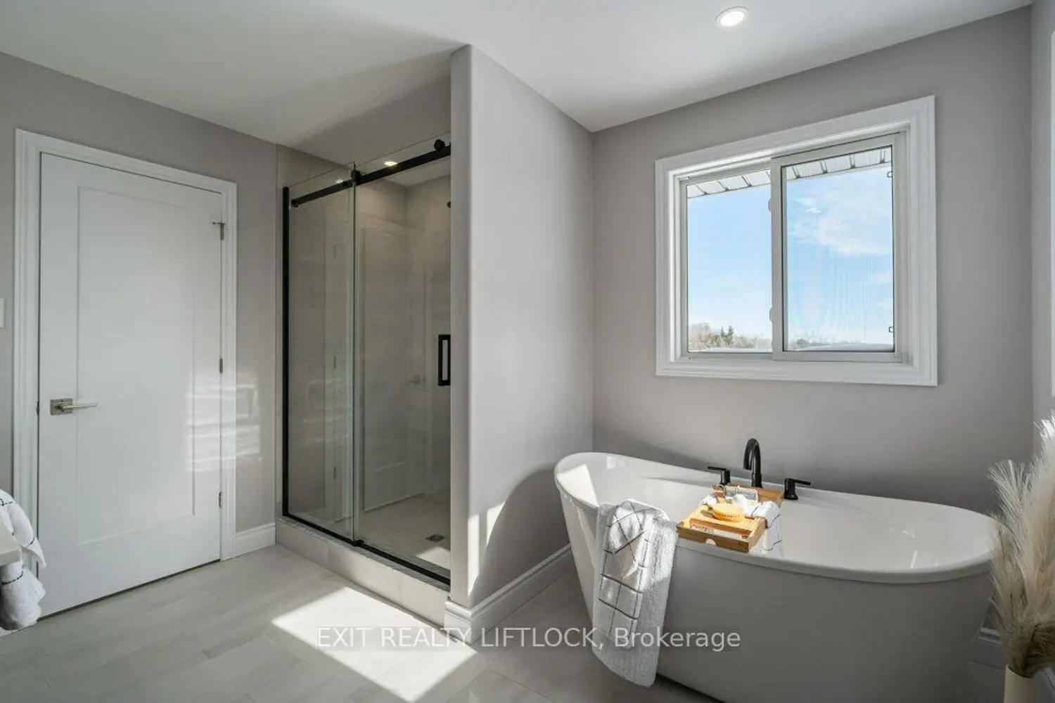 Additional image 4 of 802 Steinberg Court