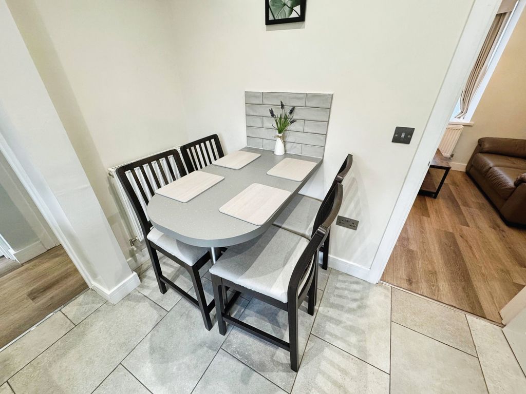 Additional image 5 of 2 bed detached house to rentCefn Walk, Rogerstone, Newport NP10