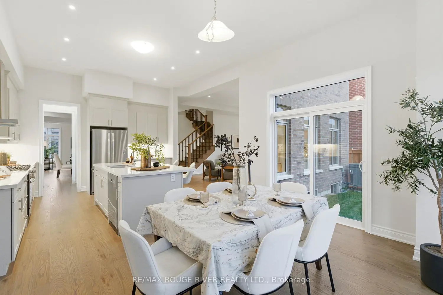 Additional image 6 of 15 Brabin Circle