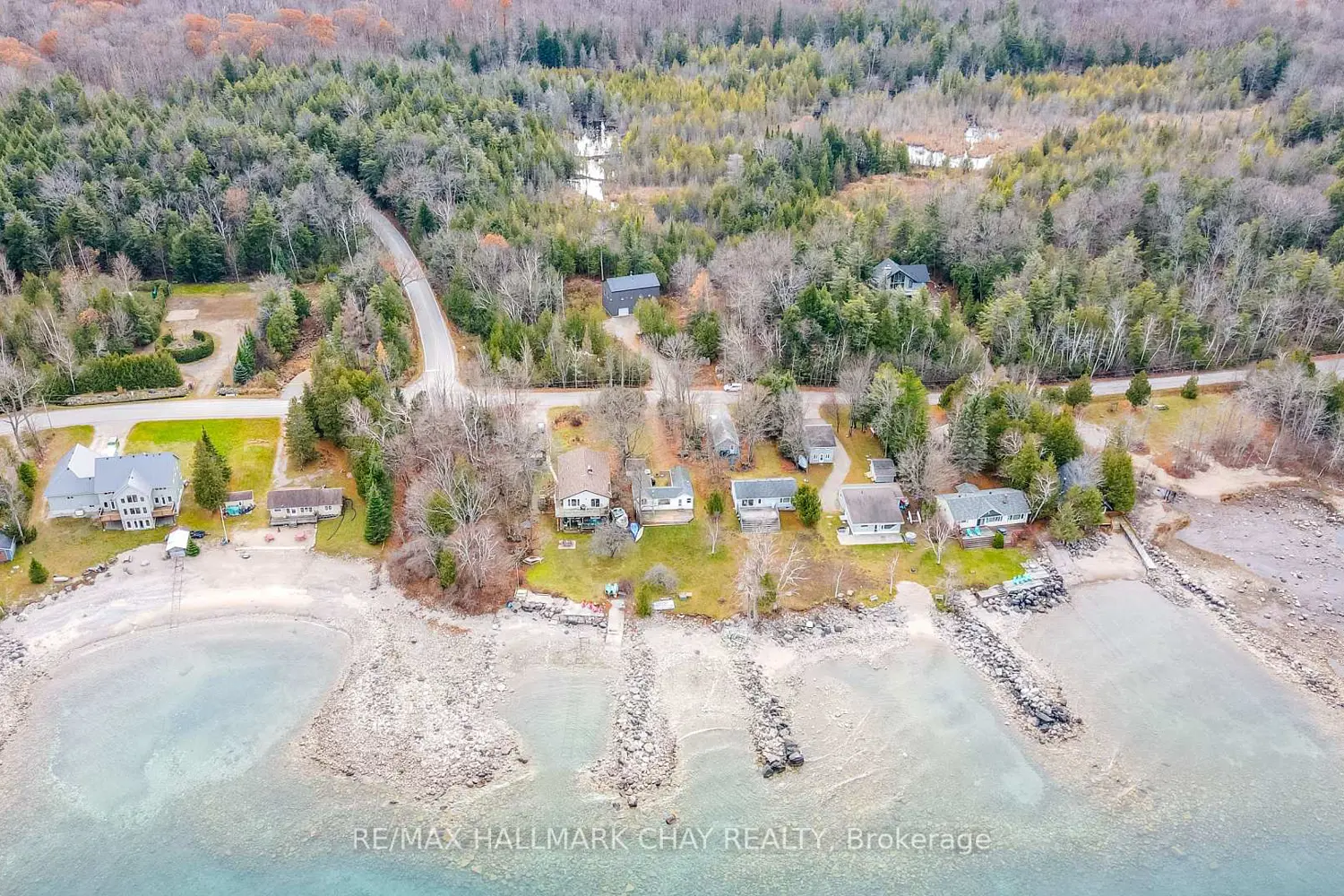 Additional image 16 of 2576 Champlain Road