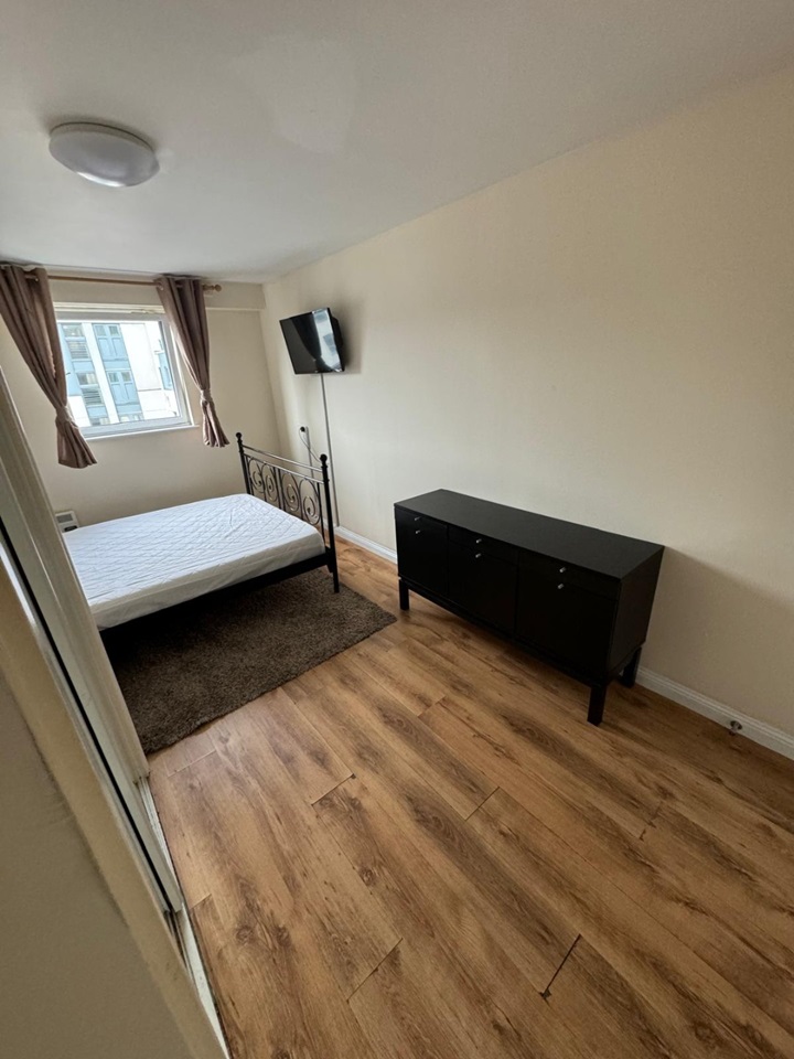 Additional image 6 of 2 Bed Flat, Wallace Street, G5, N1 7GU