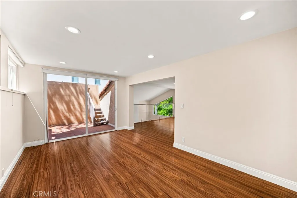 Additional image 85 of 3751 Prestwick Dr, Los Angeles, CA 90027