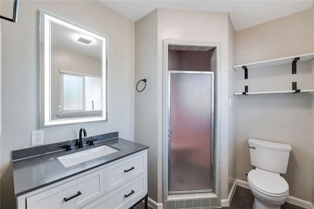 Additional image 38 of 184 Palmyra Dr, San Bernardino, CA 92404