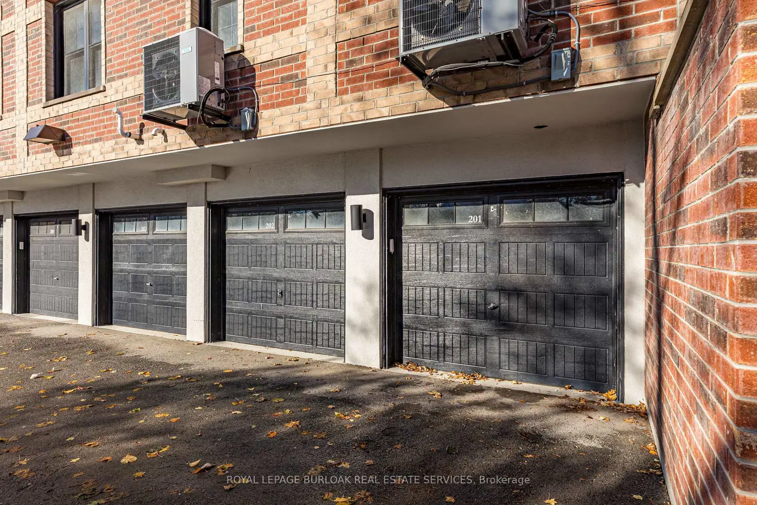 Additional image 3 of 760 Lakeshore Road 201