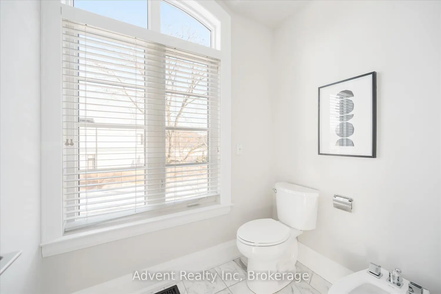 Additional image 10 of 141 Connaught Avenue