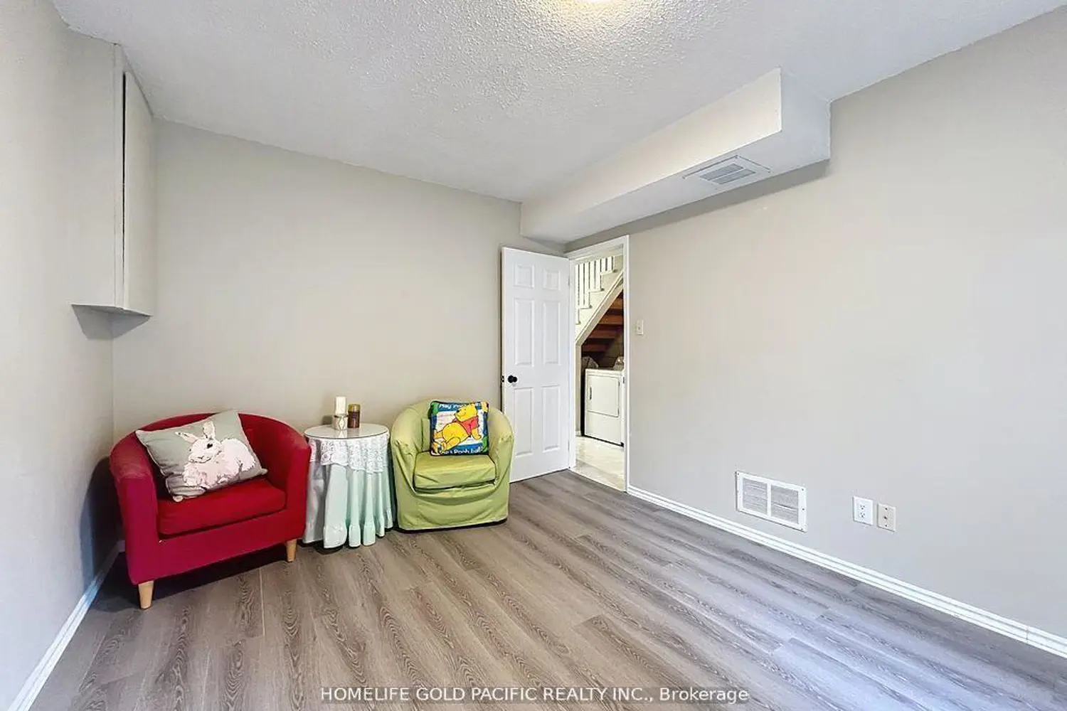 Additional image 3 of 42 Stonehill Court 11