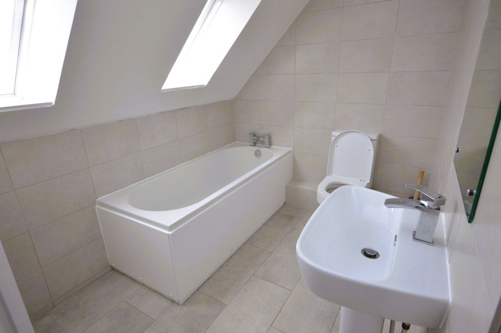 Additional image 9 of 4 bed detached house to rentLinwood Avenue, Glasgow G76
