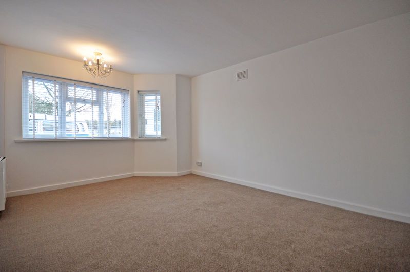 Additional image 9 of 2 bed detached bungalow to rentSuperb Bungalow, Cross Street, Caerleon NP18