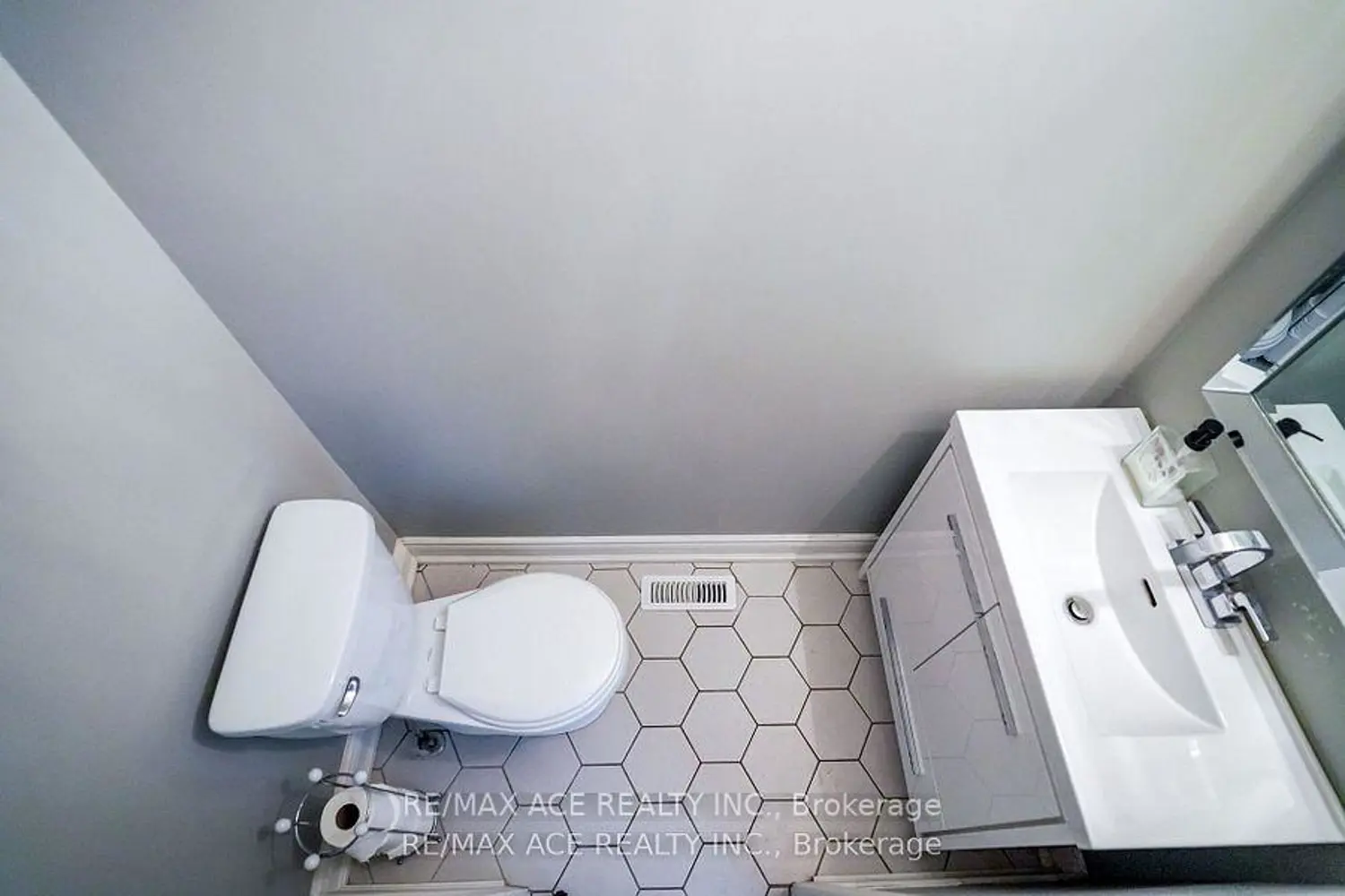 Additional image 9 of 10 Maplewood Drive