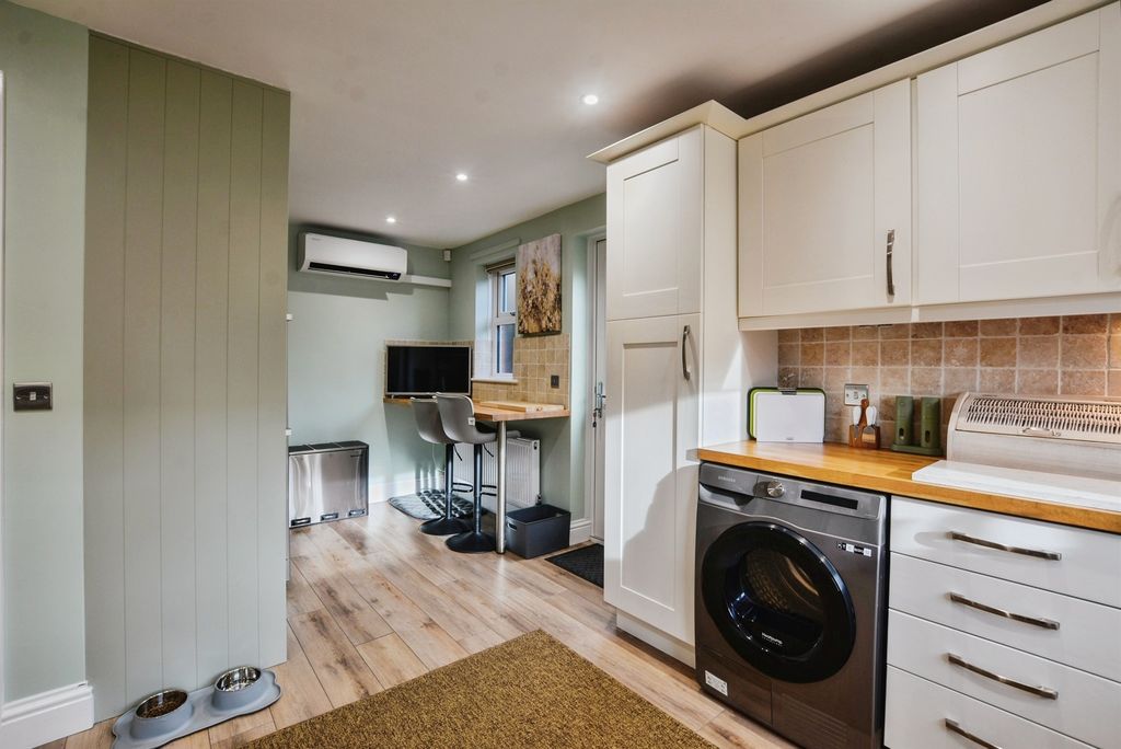 Additional image 4 of 4 bed detached house to rentGlebe Close, Sibsey, Boston PE22