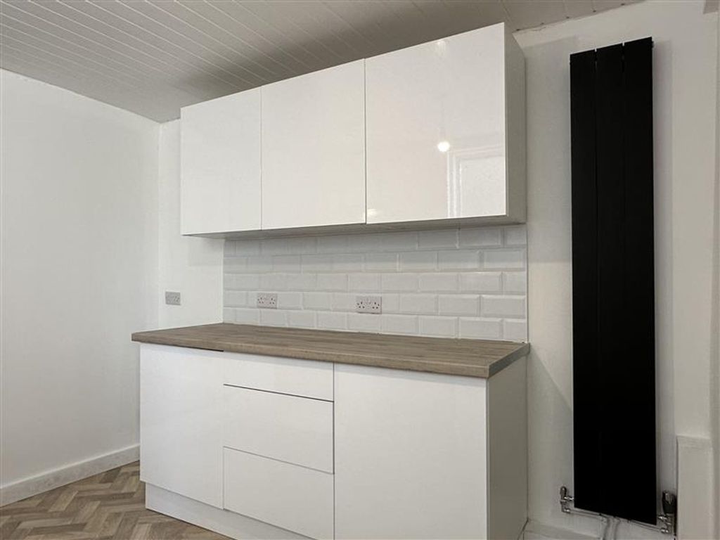 Additional image 6 of 3 bed terraced house to rentGeorge Street, Neath SA11