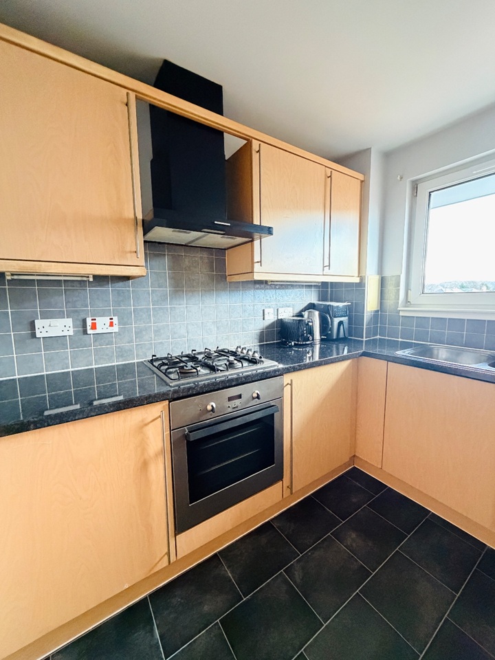 Additional image 6 of 2 Bed Flat, Stenhouse Gardens, EH11, N1 7GU