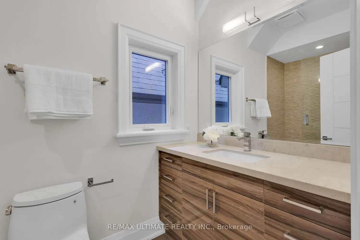 Additional image 11 of 743 Glencairn Avenue