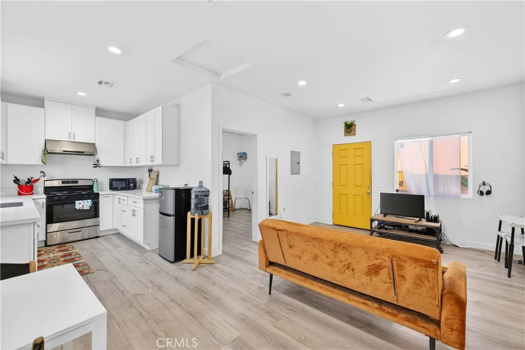 Additional image 75 of 614 N Shelton St, Santa Ana, CA 92703