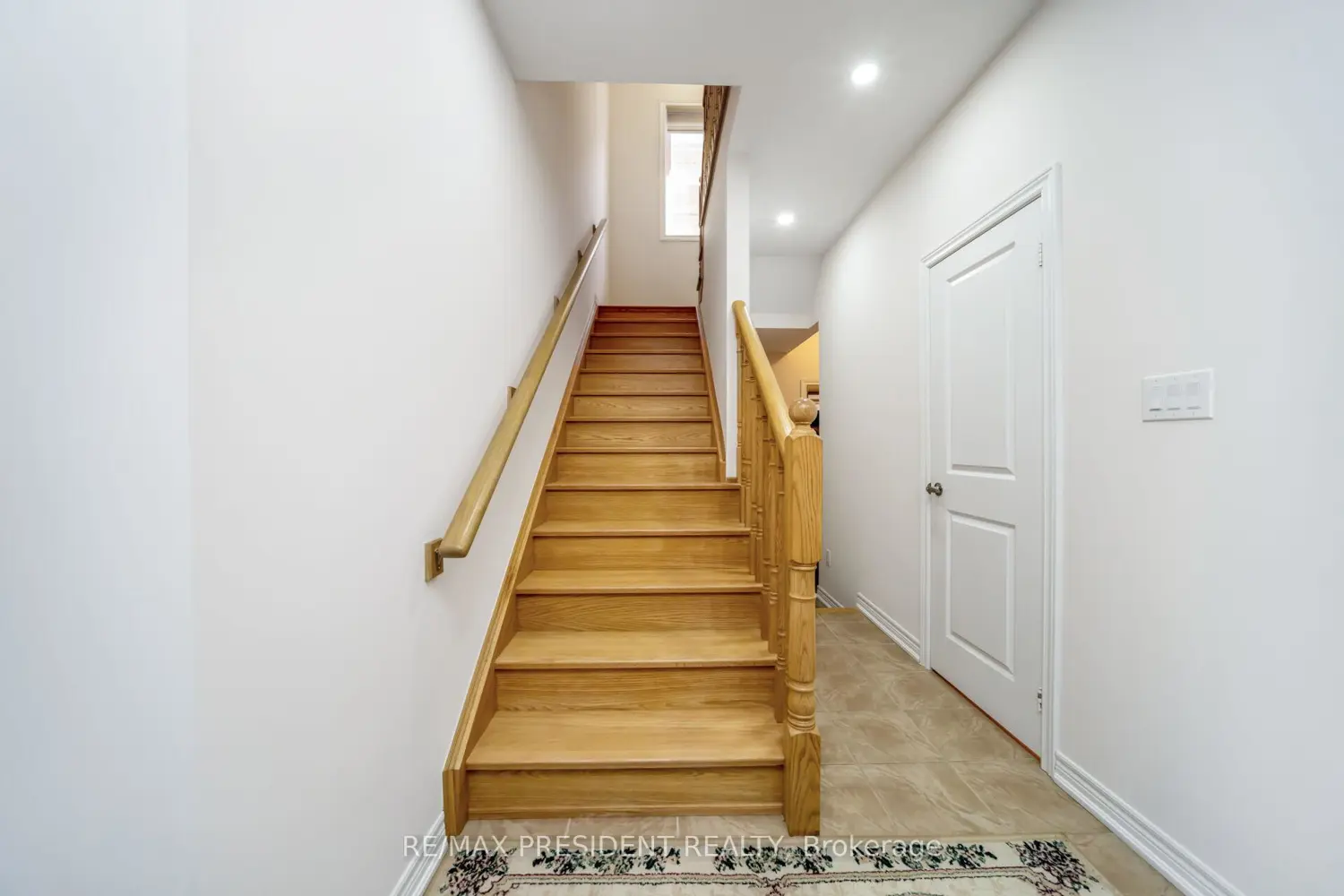 Additional image 11 of 13 Clunburry Road