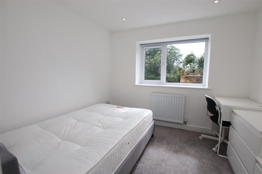 8 bed detached house to rentWhiteway Road, Bath BA2 photo 5