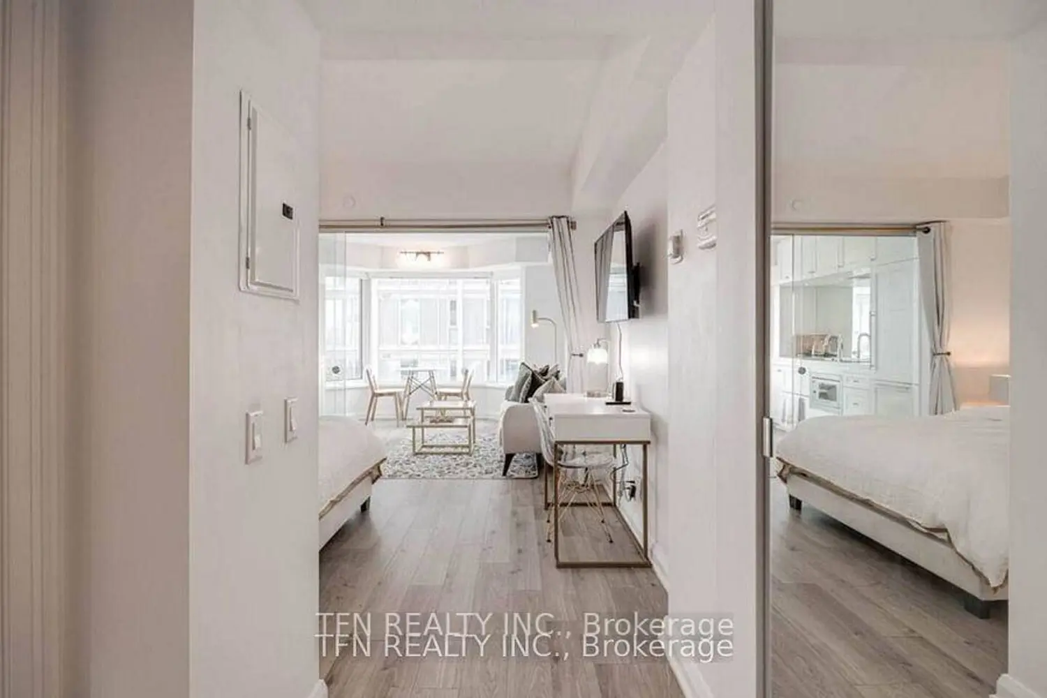 Additional image 5 of 155 Yorkville Avenue 2910