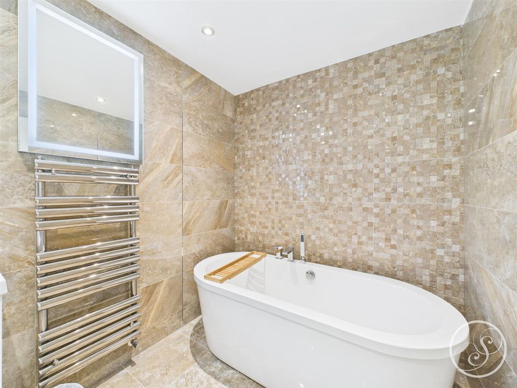 Additional image 25 of 4 bed detached house to rentLing Lane, Scarcroft, Leeds LS14