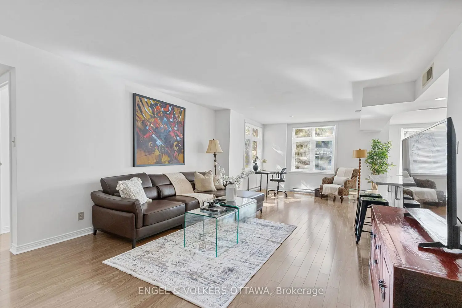 Additional image 9 of 205 Somerset Street 206