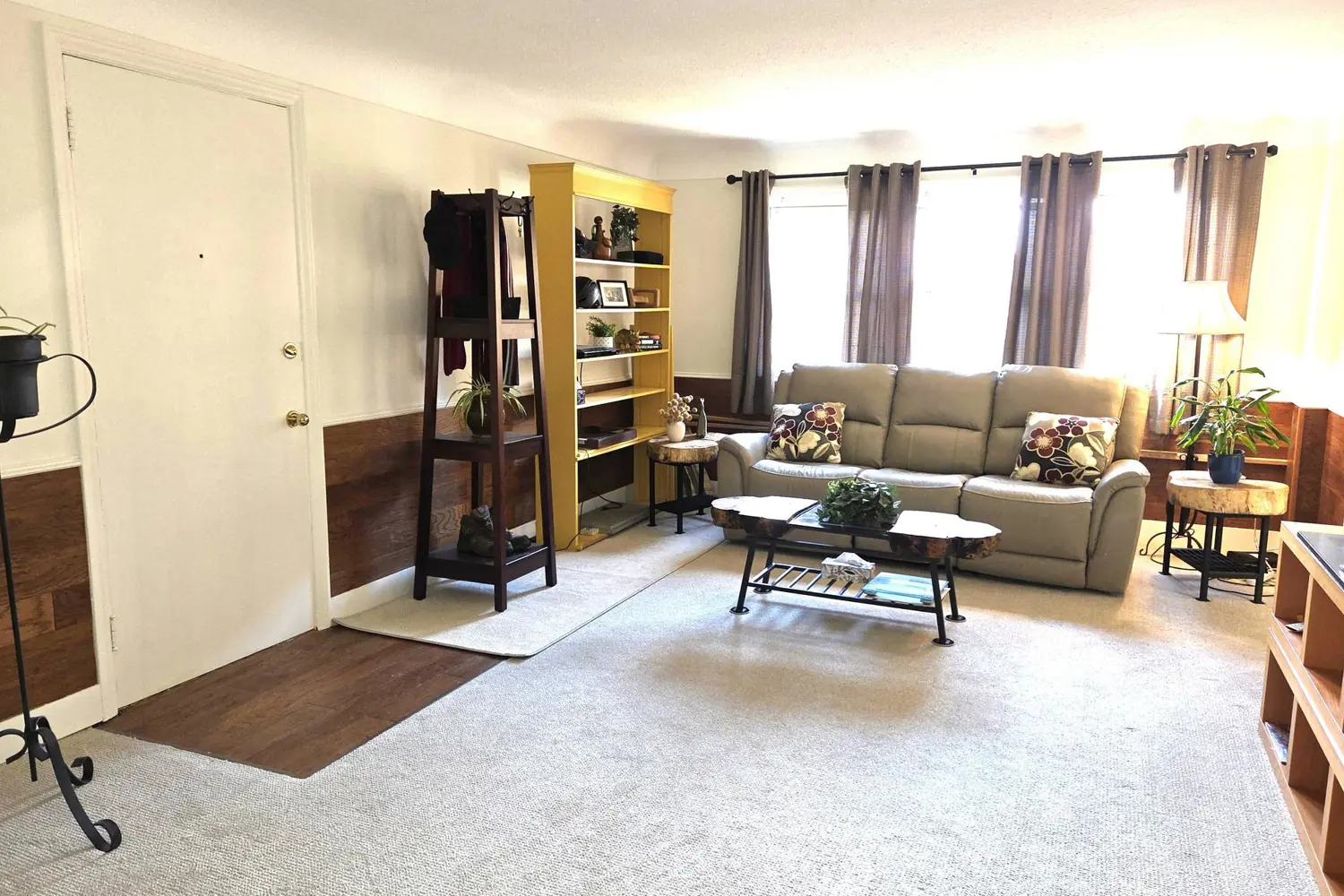 Additional image 3 of 2405 Lakeshore Road 10