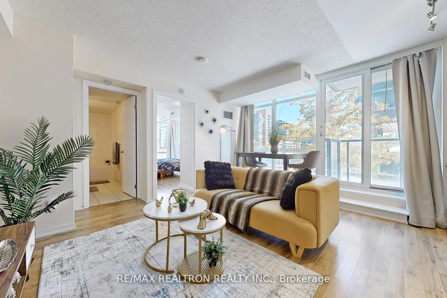20 Joe Shuster Way 202