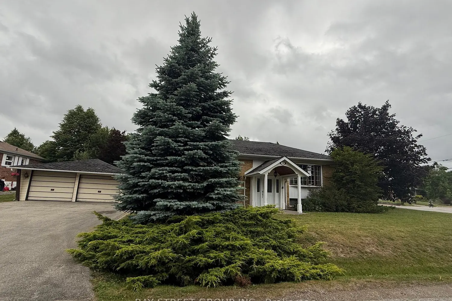 126 Cascade Circle photo 3
