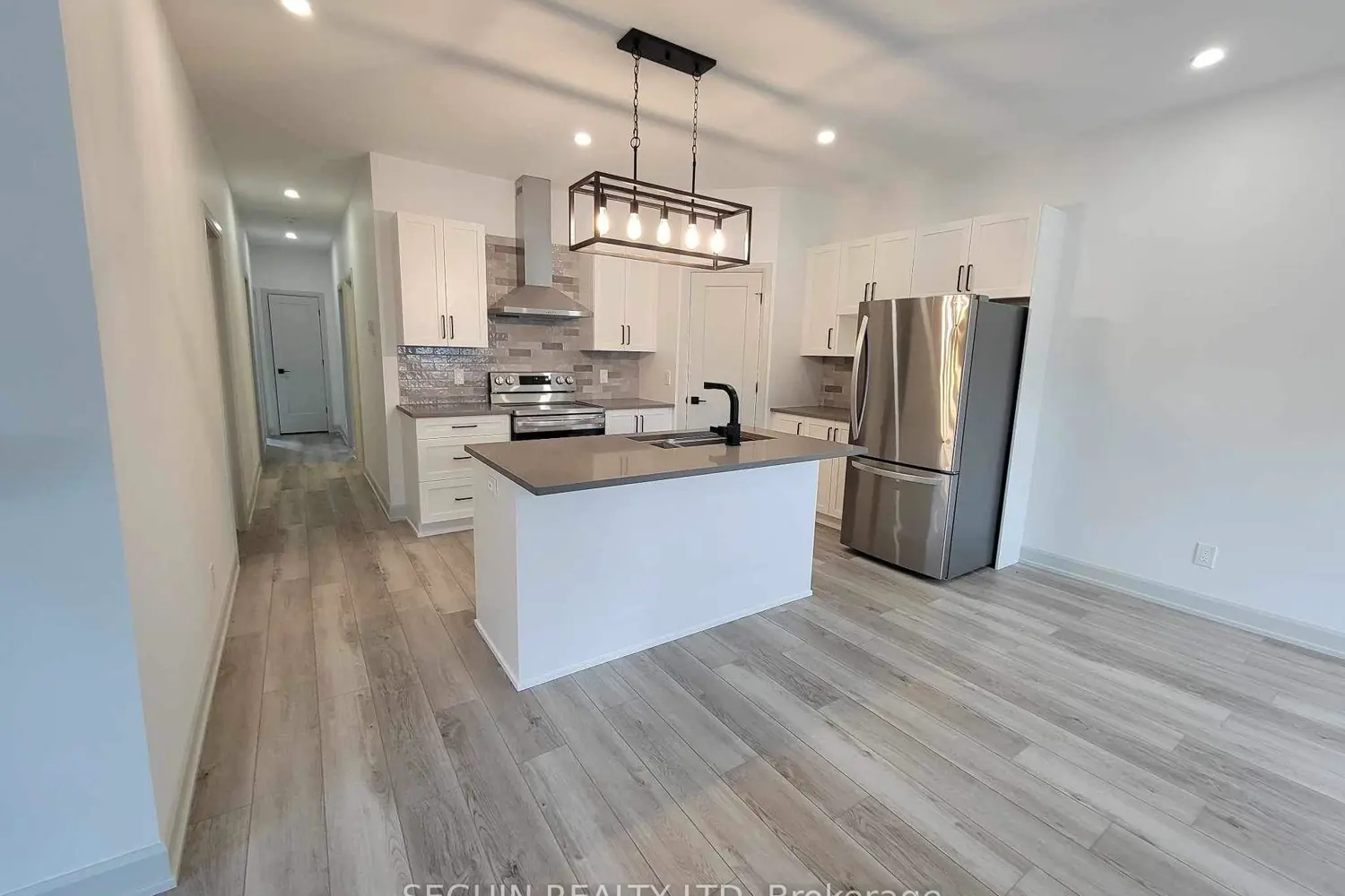 Additional image 9 of 808-810 Powers Street