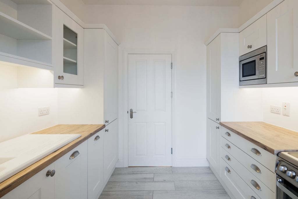 Additional image 17 of 2 bed flat to rentLa Route De La Trinite, St. Helier, Jersey JE2