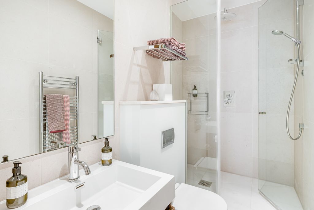 Additional image 11 of 5 bed flat to rentRutland Gate, London SW7