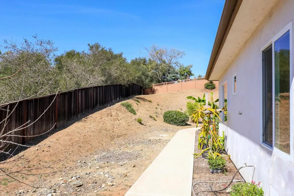 Additional image 20 of 2353 Buena Creek Trail, Vista, CA 92084