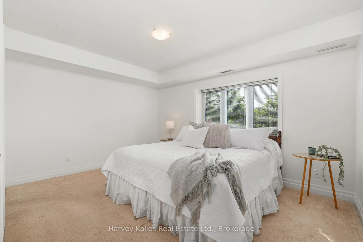 Additional image 10 of 26 Dairy Lane 205