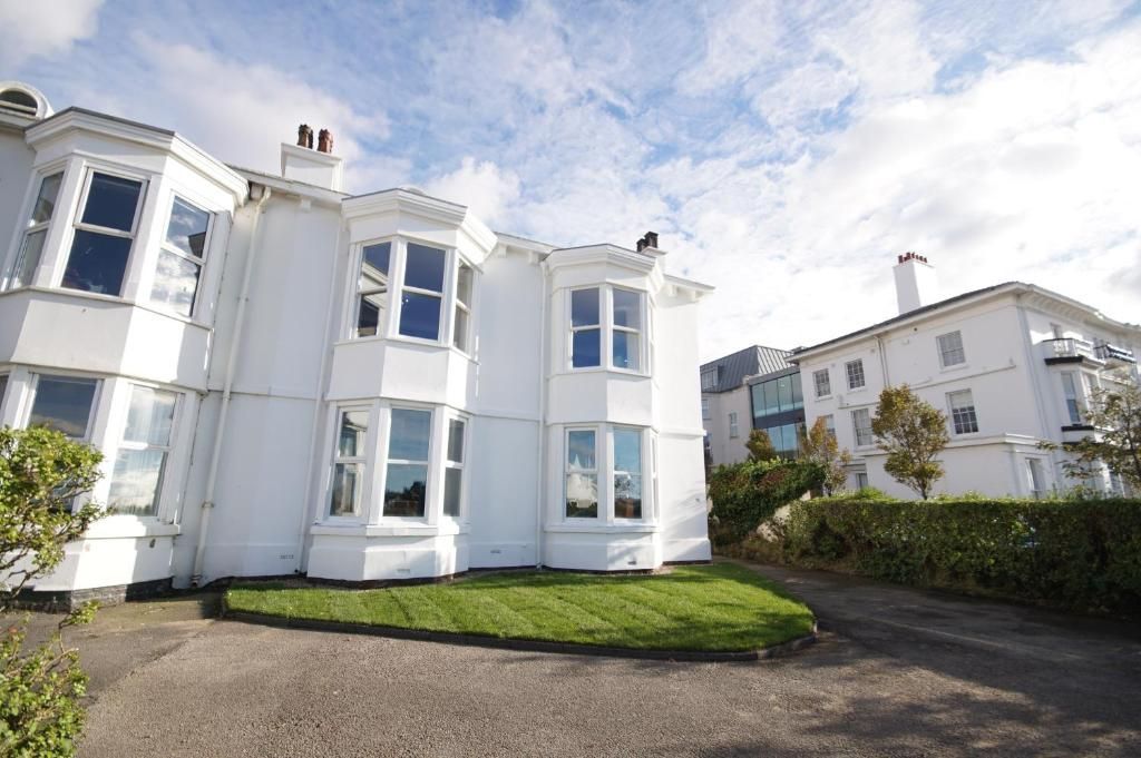 3 bed flat to rentOpen Golf 2026- Southport Promenade PR8